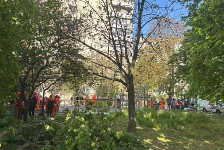 В Одесі працюють оперативні штаби для допомоги мешканцям постраждалих будинків (фото)