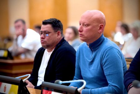  Геннадій Труханов вручив почесні міські нагороди підприємцям за надійне партнерство (фото)