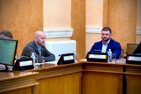  Геннадій Труханов вручив почесні міські нагороди підприємцям за надійне партнерство (фото)