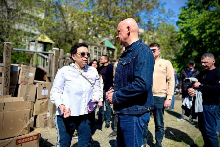 Допомога мешканцям постраждалого будинку в Київському районі Одеси триває (фото)