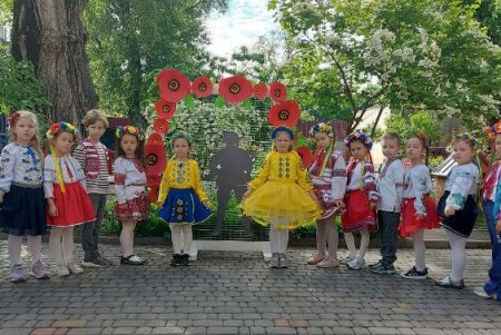 Уроки пам’яті, виставки та майстер-класи провели в закладах освіти до Дня пам’яті та перемоги над нацизмом (фото) Уроки пам’яті, виставки та майстер-класи провели в закладах освіти до Дня пам’яті та перемоги над нацизмом (фото)