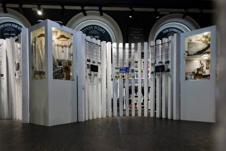 У Прохоровському сквері вшанували памʼять Праведників народів світу (фото, відео)