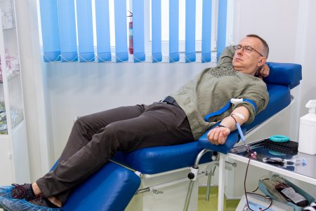 Одесити здавали донорську кров у вишиванках (фото)