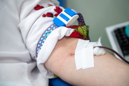 Одесити здавали донорську кров у вишиванках (фото)