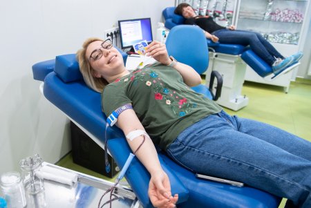 Одесити здавали донорську кров у вишиванках (фото)