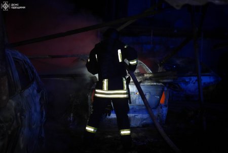 Одеська область: рятувальники ліквідували пожежу після ворожої атаки (фото)