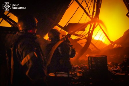 Внаслідок атаки ударних безпілотників в Одесі зафіксовано пожежі у житлових і складських приміщеннях