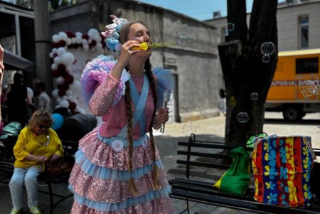 Пологовий будинок в Одесі продовжує роботу після ворожого удару (фото, відео)