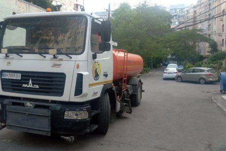 Половина міста залишається без води другу добу: за прогнозами Інфоксводоканалу, її підключення очикується приблизно о 22.00 (фото)