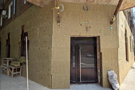 В Приморском районе Одессы проводятся ремонтные работы для открытия филиала Центра Резника (фото)