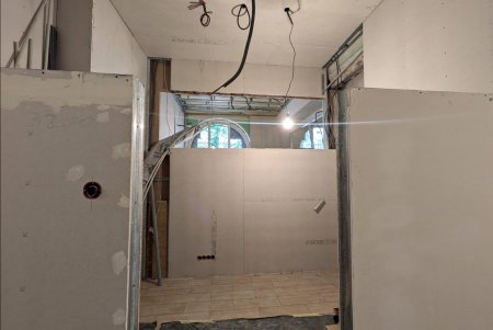 В Приморском районе Одессы проводятся ремонтные работы для открытия филиала Центра Резника (фото)