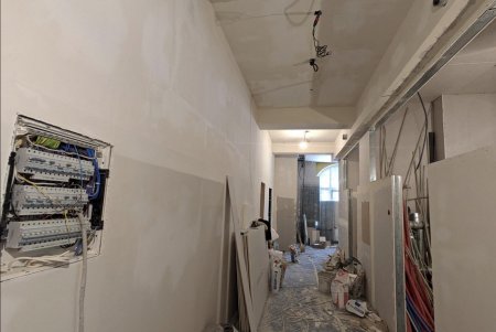 В Приморском районе Одессы проводятся ремонтные работы для открытия филиала Центра Резника (фото)