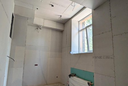 В Приморском районе Одессы проводятся ремонтные работы для открытия филиала Центра Резника (фото)