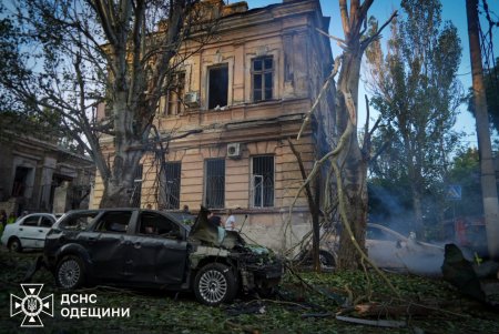 Внаслідок атаки ворога є постраждалі, пошкоджено житлові будинки, інклюзивний центр, дитячий садок (фото)