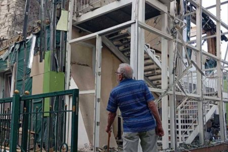 Геннадій Труханов: Ворог завдав удару по житловому кварталу щільної забудови, але ми зробимо все можливе, аби тут тривало життя (фото)