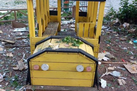 Геннадій Труханов: Ворог завдав удару по житловому кварталу щільної забудови, але ми зробимо все можливе, аби тут тривало життя (фото)