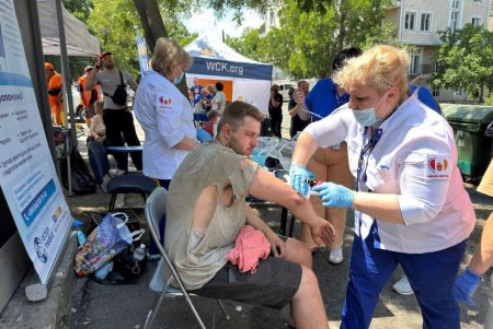 Постраждалі внаслідок атаки можуть звертатися за допомогою до оперативного штабу та Приморської райадміністрації