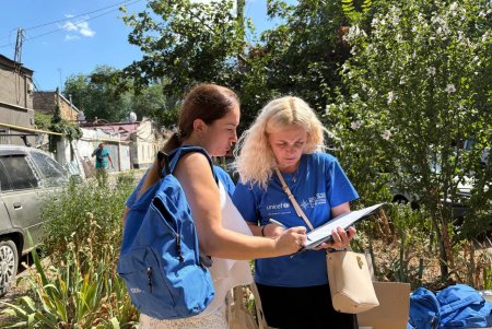 Комунальні служби ліквідовують наслідки ранкової атаки на Одесу (фото)