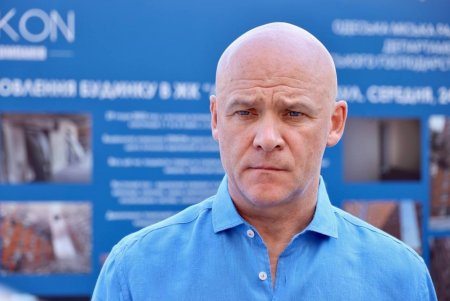 В Одесі повністю відновлено будинок на вул. Середній, пошкоджений внаслідок ракетного удару (фото)