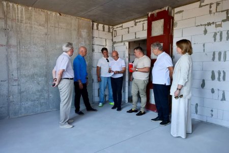 В Одесі повністю відновлено будинок на вул. Середній, пошкоджений внаслідок ракетного удару (фото)