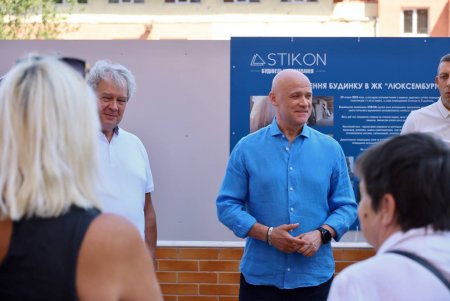 В Одесі повністю відновлено будинок на вул. Середній, пошкоджений внаслідок ракетного удару (фото)