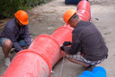 На проспекті Шевченка триває відновлення будинку після ракетного удару (фото, відео)