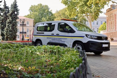 Мер Одеси передав спецавтомобіль Одеському інституту судових експертиз (фото, відео)