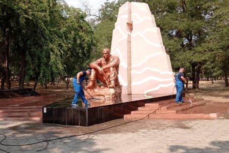 КП «Сервісний центр» проводить роботи з обслуговування підпорядкованих об’єктів (фото)