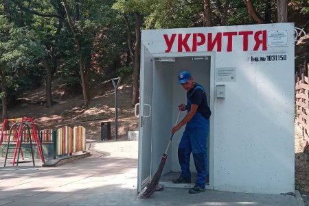 КП «Сервісний центр» проводить роботи з обслуговування підпорядкованих об’єктів (фото)