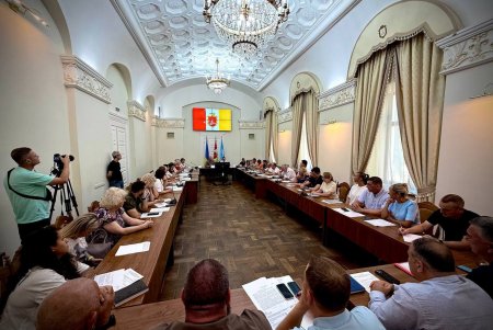 Мер Одеси провів засідання з організаціями ветеранів та сімей загиблих Героїв (фото)