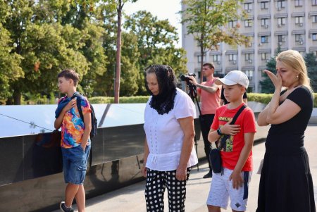 З нагоди 34-ї річниці незалежності України в Одесі вшанували пам'ять героїв (фото, відео)