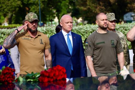 З нагоди 34-ї річниці незалежності України в Одесі вшанували пам'ять героїв (фото, відео)