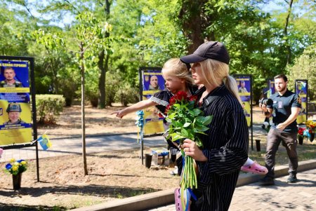 На Алеї Героїв в Одесі з’явилися нові імена загиблих воїнів (фото)