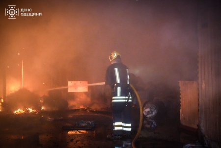 Вночі ворог атакував Одесу ударними безпілотниками (фото)