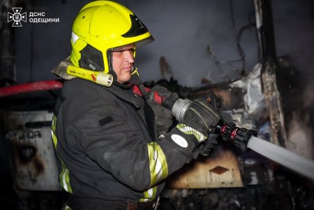 Вночі ворог атакував Одесу ударними безпілотниками (фото)