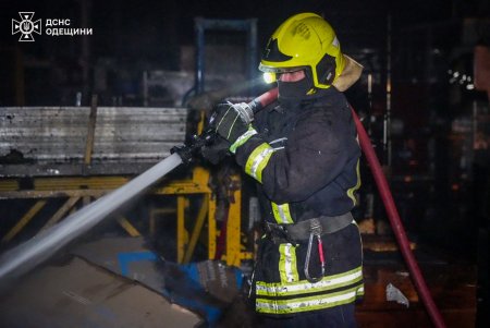 Вночі ворог атакував Одесу ударними безпілотниками (фото)