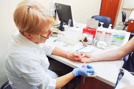У медзакладах Одеси провели акцію з лабораторних досліджень крові з метою своєчасного виявлення онкопатології (фото)