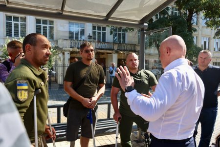 В Одесі запускають серійне переобладнання підйомниками трамваїв «Татра» (фото, відео)