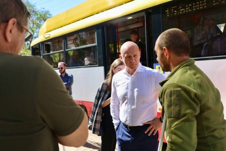 В Одесі запускають серійне переобладнання підйомниками трамваїв «Татра» (фото, відео)