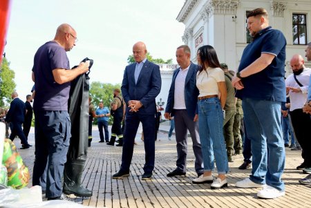 Одеса передала рятувальну техніку сусіднім громадам (фото, відео)