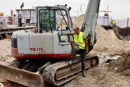 В Одесі продовжується реконструкція колектора в Аркадії (фото, відео)