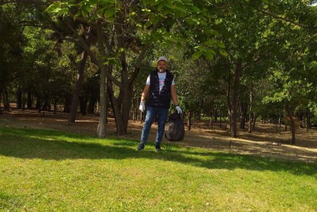 В Одесі провели суботник до Всесвітнього дня прибирання World Cleanup Day (фото)