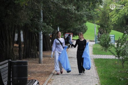 В Одесі провели суботник до Всесвітнього дня прибирання World Cleanup Day (фото)