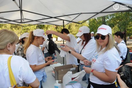В Одесі провели суботник до Всесвітнього дня прибирання World Cleanup Day (фото)