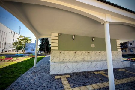 Сучасний бювет з артезіанською свердловиною відкрили в Одесі (фото, відео)