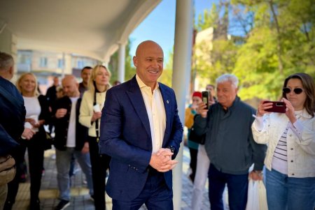 Сучасний бювет з артезіанською свердловиною відкрили в Одесі (фото, відео)