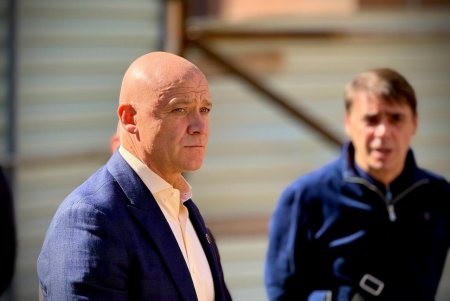 Мер Одеси проінспектував відновлення будинку на вул. Князя Володимира Великого (фото, відео)