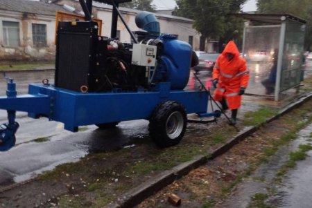 У звʼязку з негодою в Одесі змінено маршрути електротранспорту (фото) 