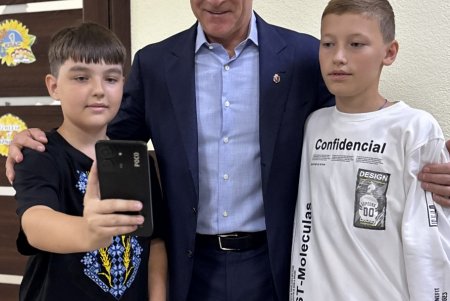 Мэр Одессы проинспектировал восстановление гимназии №125 (фото)