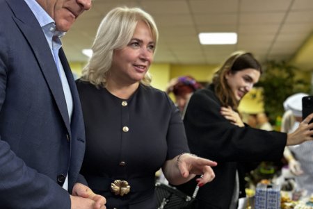 Мэр Одессы проинспектировал восстановление гимназии №125 (фото)